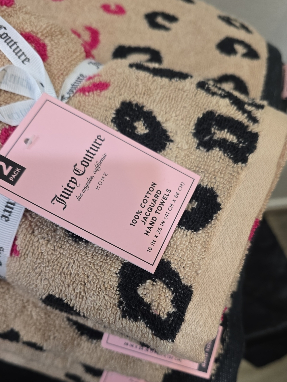 Juicy Couture Home Leopard Logo Print Plush Oversized Bath & Hand Towel Set - Picture 7 of 10